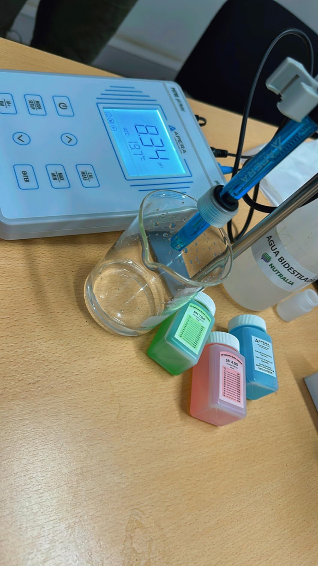 Apera Instruments AI501 PH700 Benchtop Lab pH Meter, 0.01 pH Accuracy, 1-3 Points Auto Calibration, 3-in-1 pH/Temp. Electrode customer photo 1