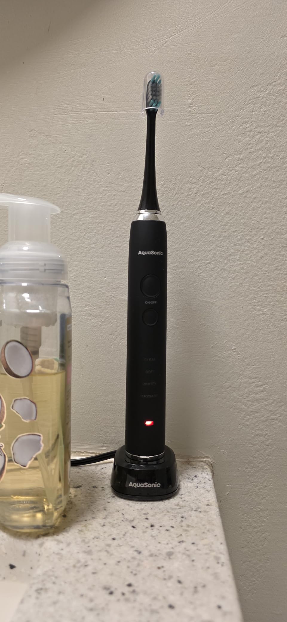Aquasonic Black Series Ultra Whitening Toothbrush - ADA Accepted Electric Toothbrush- 8 Brush Heads & Travel Case - 40,000 VPM Electric Motor & Wireless Charging - 4 Modes w Smart Timer customer photo 1