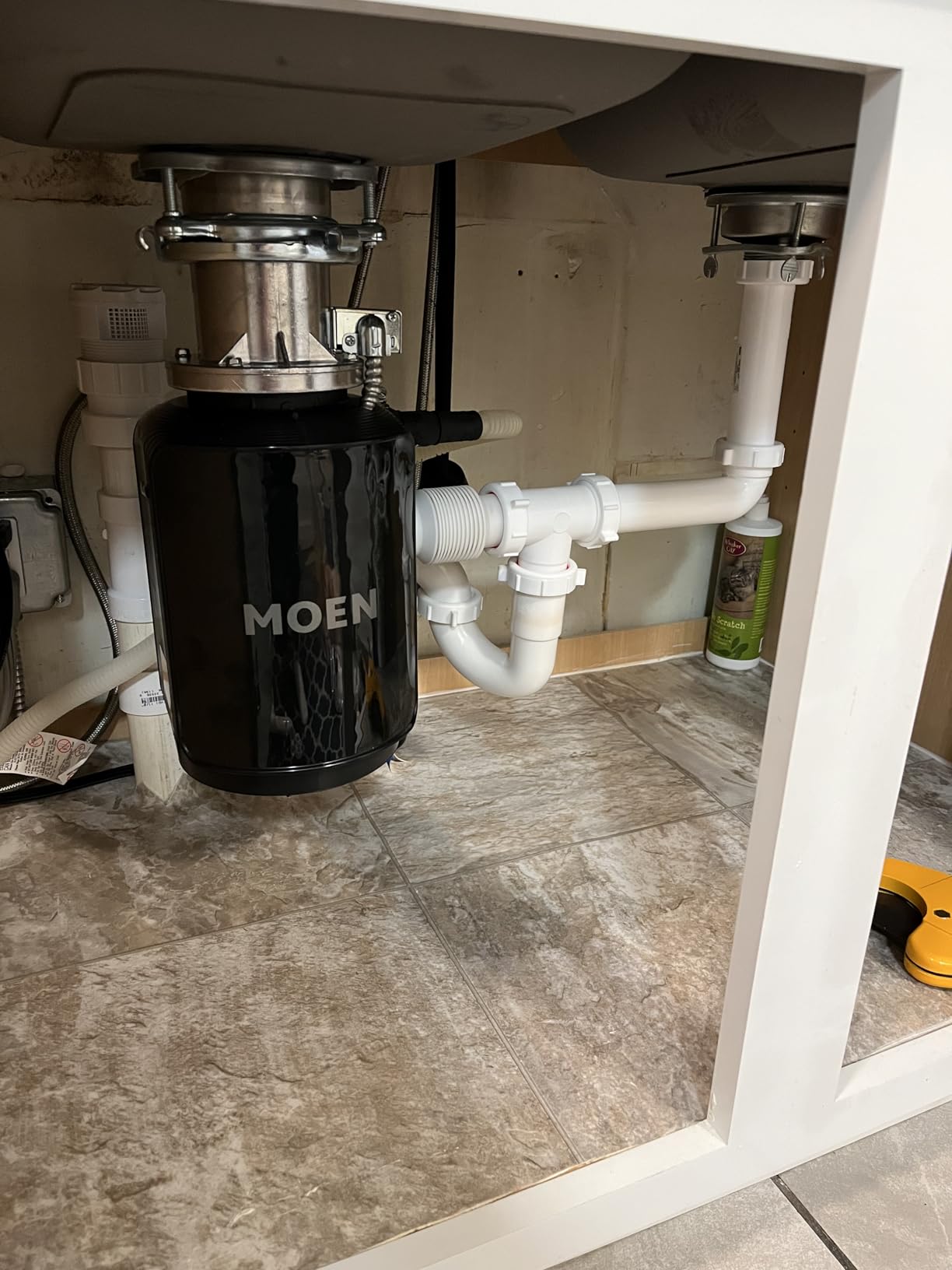 Moen GXB75C Host Series 3/4 HP Garbage Disposal with Power Cord, Batch Feed Control Activation and Sound Reduction customer photo 2