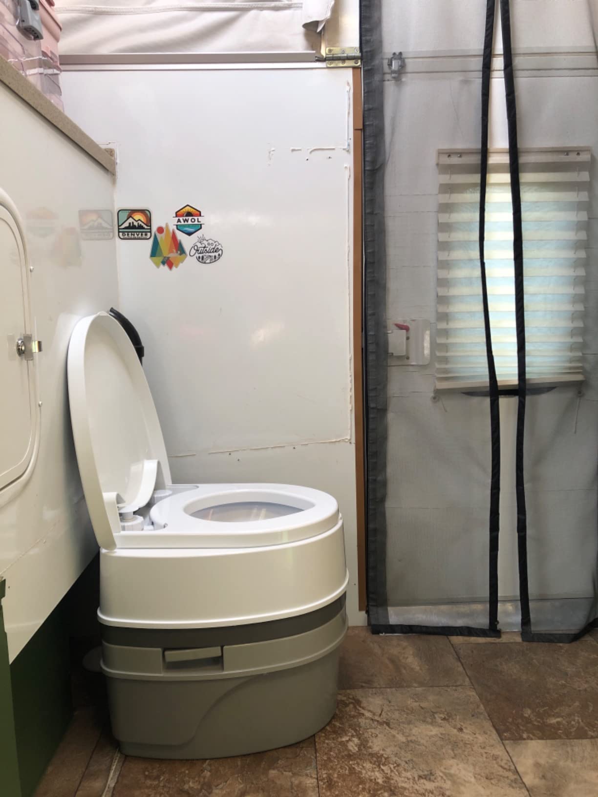 Camco RV Premium Travel Toilet - Features a 5.3-Gallon Detachable Holding Tank, Pump Flush Design & Spring-Loaded Latch (41544) customer photo 1