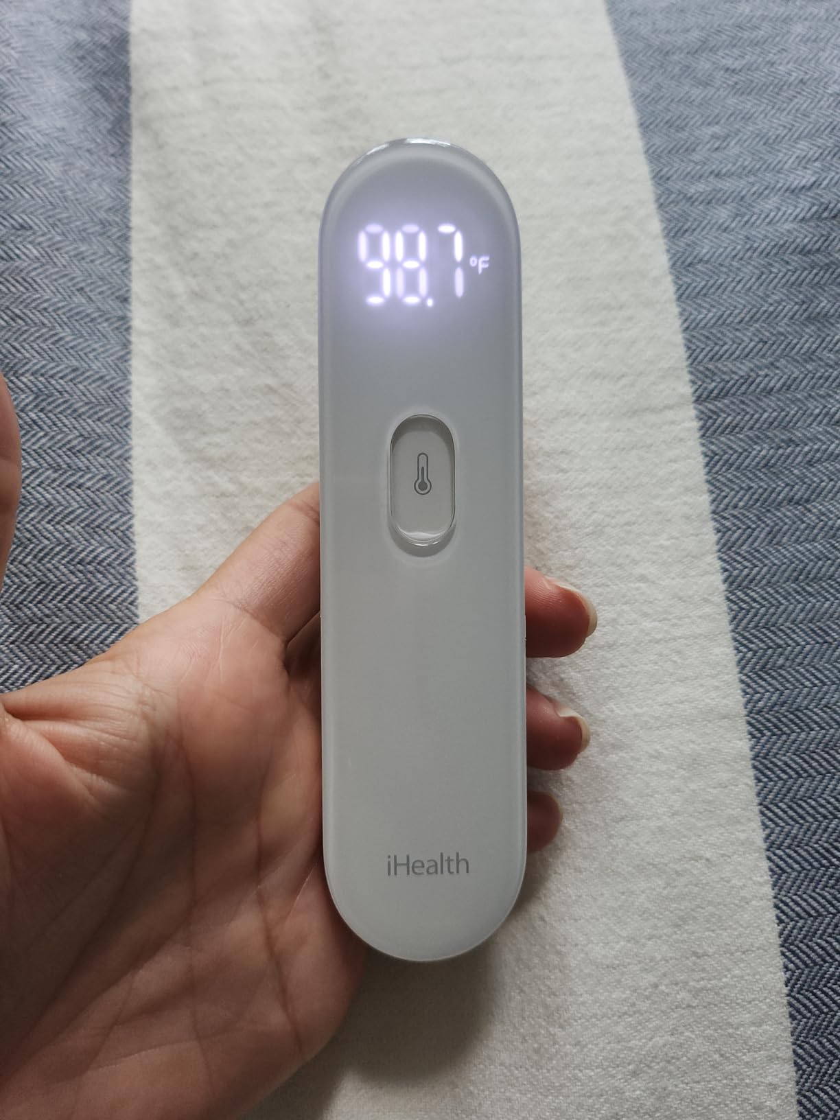 iHealth No-Touch Forehead Thermometer for Adults, Kids, Babies PT3 | 1s Fast Accurate, 3 Ultra-Sensitive Sensors, Quiet Vibration Feedback, Digital Large LED Digits, Use for Home & Nurses customer photo 1