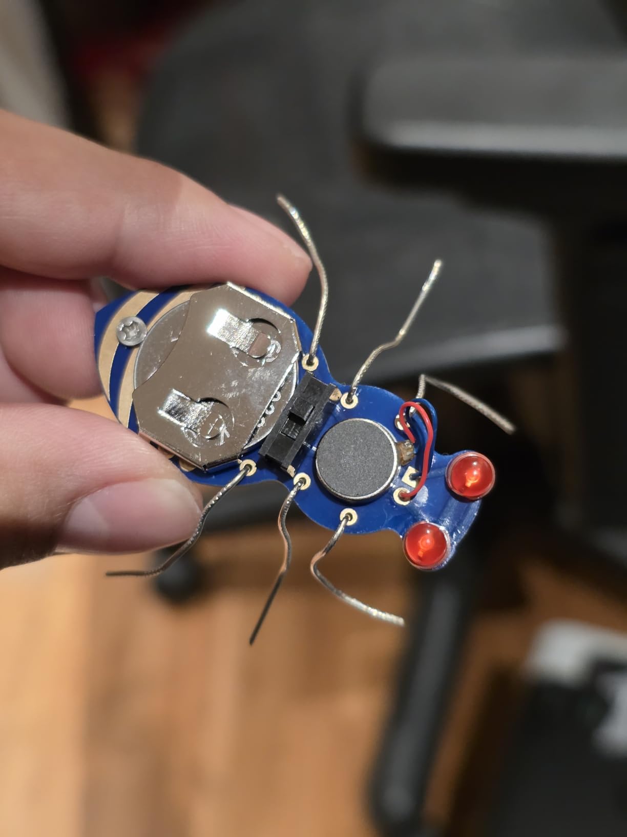 Jitterbug Soldering Kit | DIY Electronics Projects for Beginners | STEM Practice Science Project | Electronic Vibration Motor Circuit Boards with Battery customer photo 2