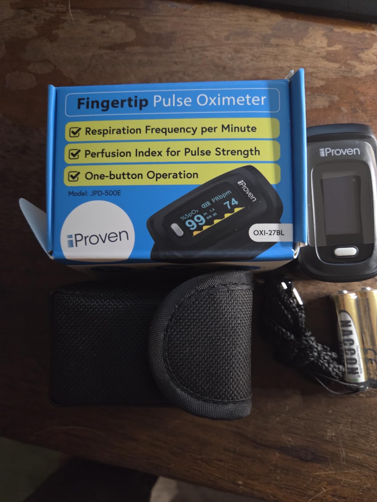 iProven Pulse Oximeter Fingertip for Oxygen Saturation & Respiratory Rate, Pulse Rate and Blood Oxygen Saturation Monitor customer photo 2