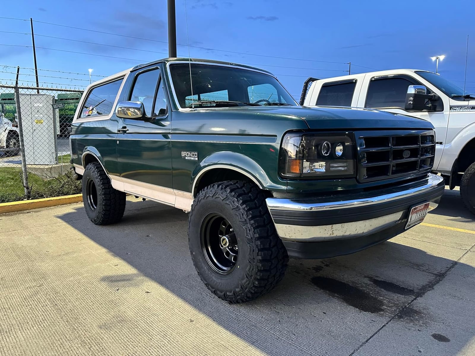 Thunderer Trac Grip M/T R408 All-Season Radial Tire - 33/12.50R17 127Q customer photo 2