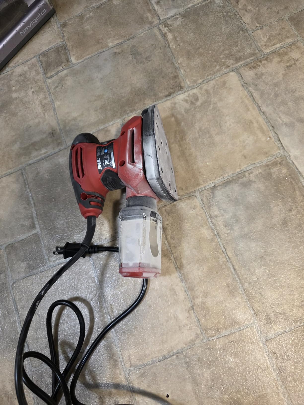 SKIL Corded Multi-Function Detail Sander with Micro-Filter Dust Box 3 Additional Attachments & 12pc Sanding Sheet- SR232301 customer photo 2