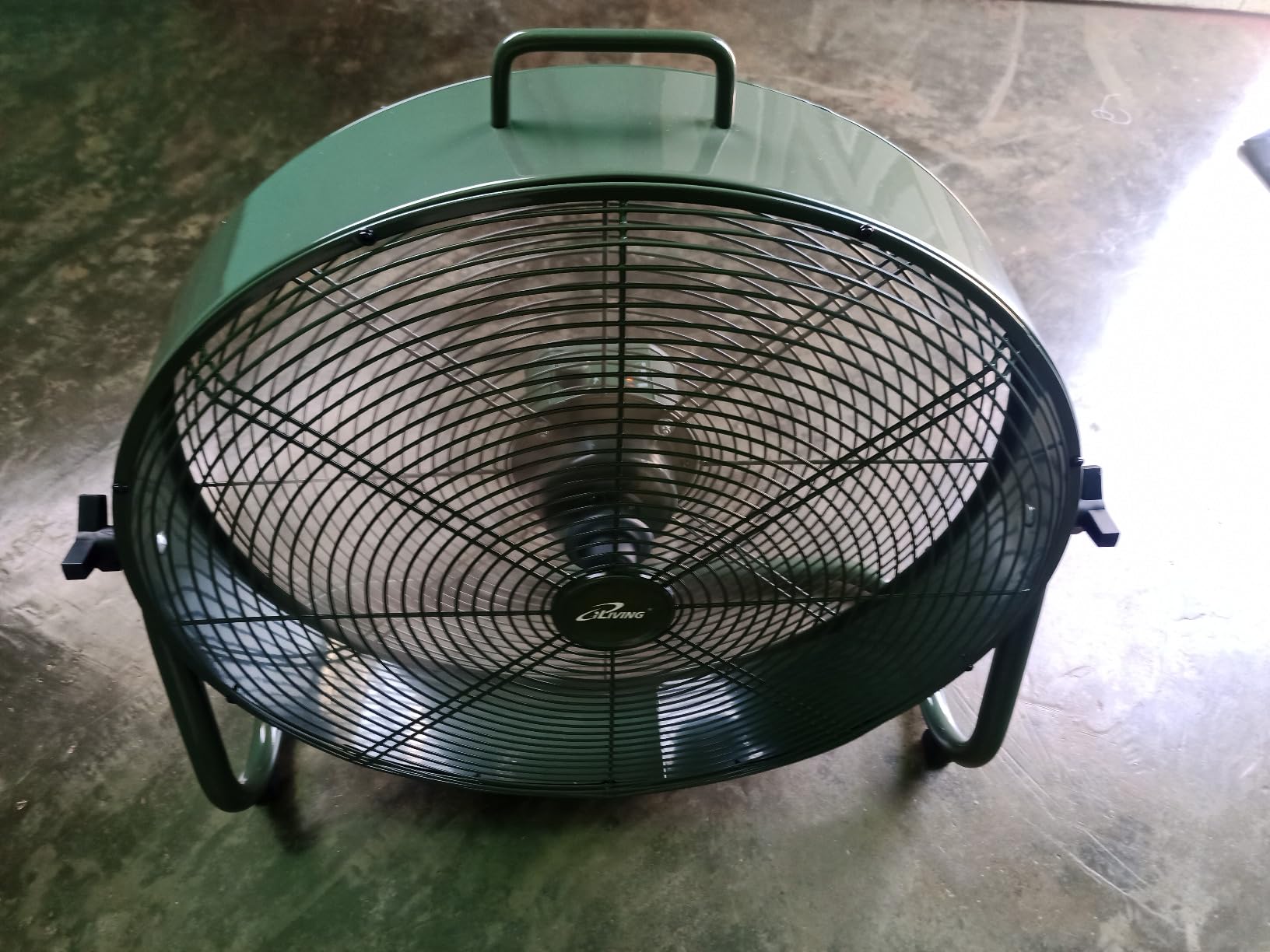 iLIVING 20 Inch Heavy Duty Floor & Wall Mount Fan - 5750 CFM High Velocity, 120-Watt, 3-Speed, Industrial Cooling for Garage, Workshop, Office, Home - UL Listed, Black customer photo 2