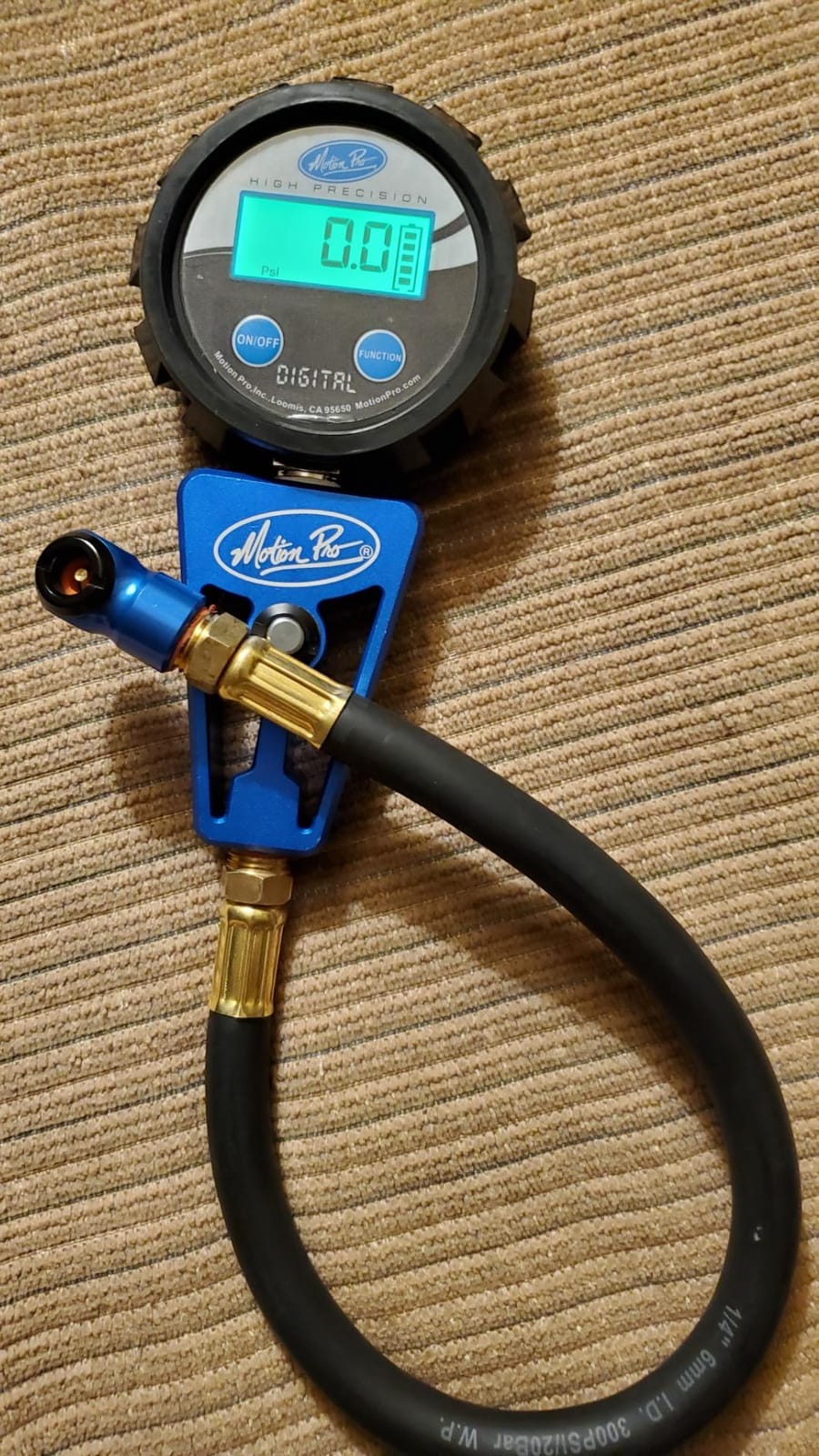 Motion Pro Digital Tire Pressure Gauge 0-60 Psi customer photo 2