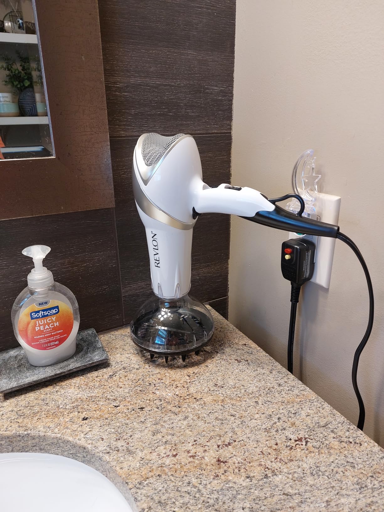REVLON Infrared Ionic Hair Dryer with Diffuser & Concentrator, White customer photo 2