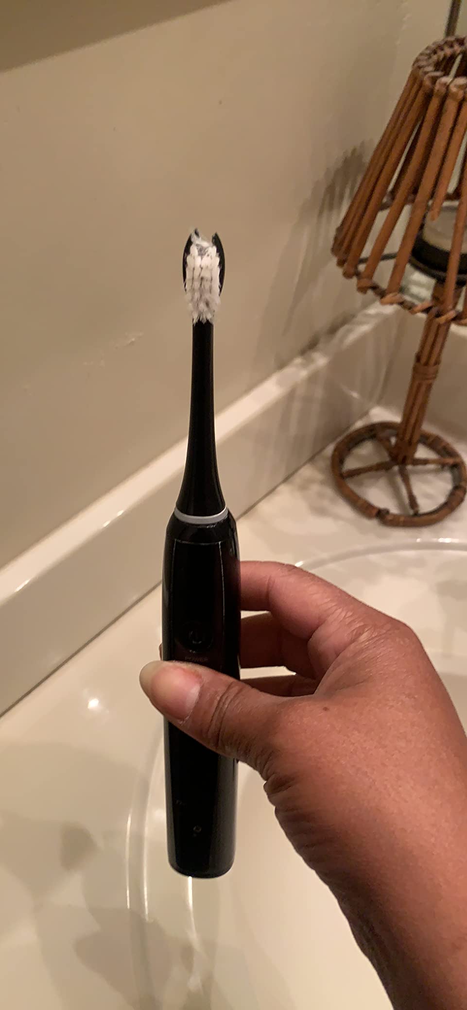 mornwell Electric Toothbrush USB Fast Charging 3 Modes Rotary Toothbrushes Rechargeable Spin Toothbrushes with 4 Round Brush Heads for Adults & Kids (Over 8 Years Old) customer photo 1