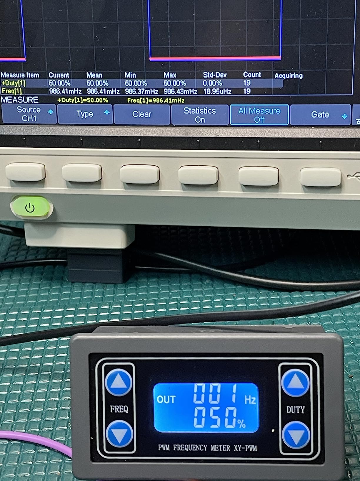 DROK Signal Generator, DC 3.3-30V Function Generator 5-30mA LCD Display PWM Pulse Frequency Duty Cycle Rectangular Wave Square Wave Signal Generator customer photo 2