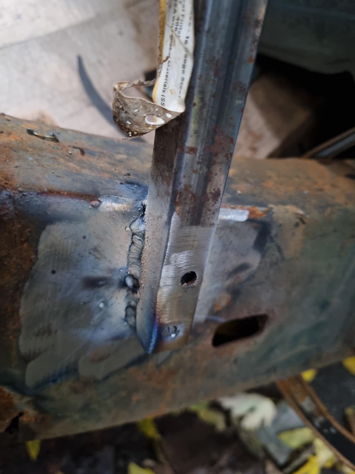 HITBOX 200A MIG Welder, 110V/220V Flux Core MIG/Lift TIG/Stick 3-in-1, Synergic Control, Beginner Friendly customer photo 2
