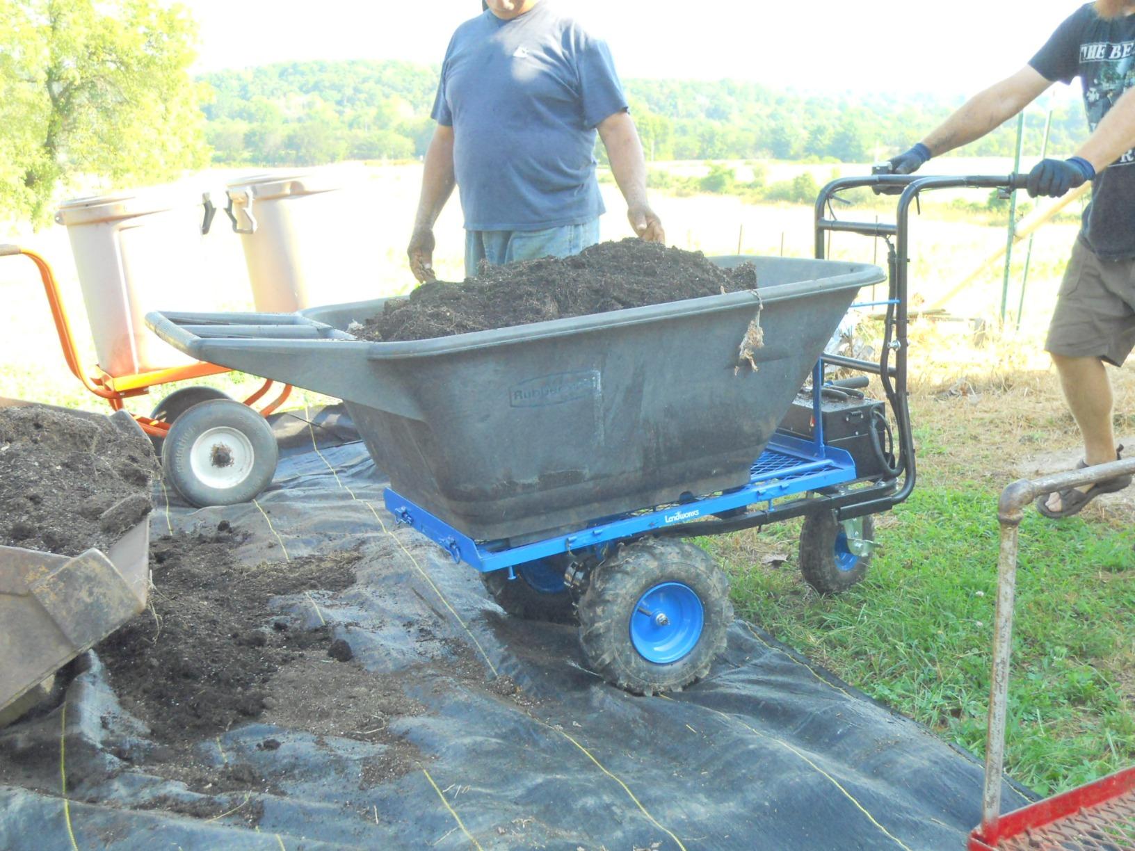 Landworks Electric Utility Cart, 500 lb Load customer photo 2
