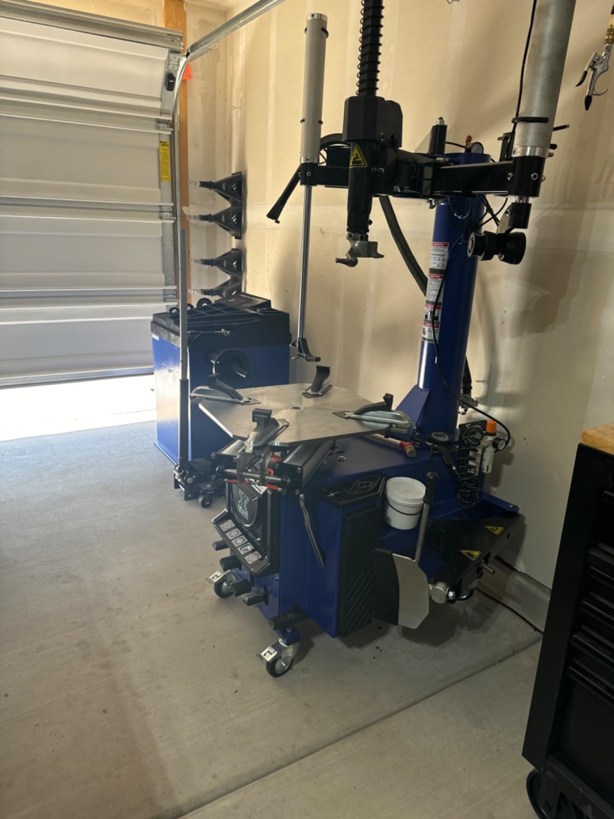 XK Tire Changers Machine and Wheel Balancer Combo, 110V, 988-690 | Max Tire Diameter 37 in 2.0HP Multi Balancing Modes for Automotive Repair Shops, Home Garages, 36 Month Part Replacements customer photo 2