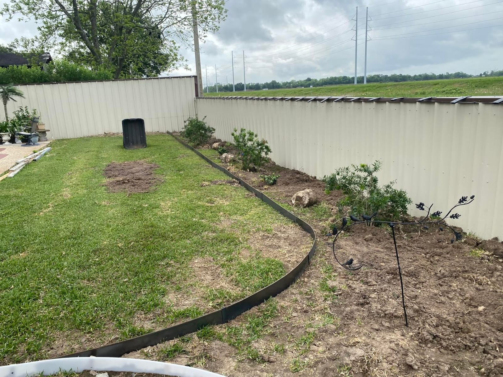 Edge Right - Hammer-in Landscape Edging - 48-inch Strips - 6-inch Depth 1/4-inch Rounded top COR-Ten Steel (5 Pack) customer photo 2