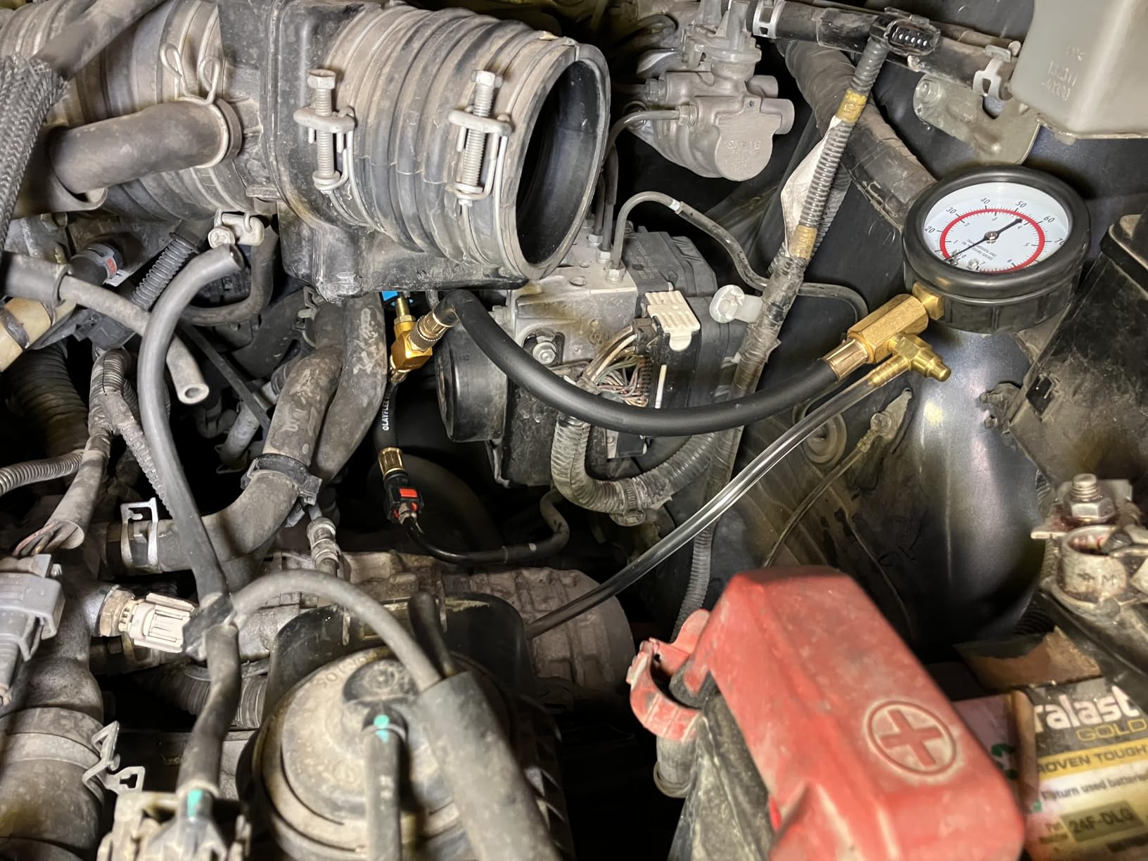 BETOOLL Fuel Pressure Test Kit 0-100PSI with 9.49,7.89,6.30 Fuel Line Fittings customer photo 2