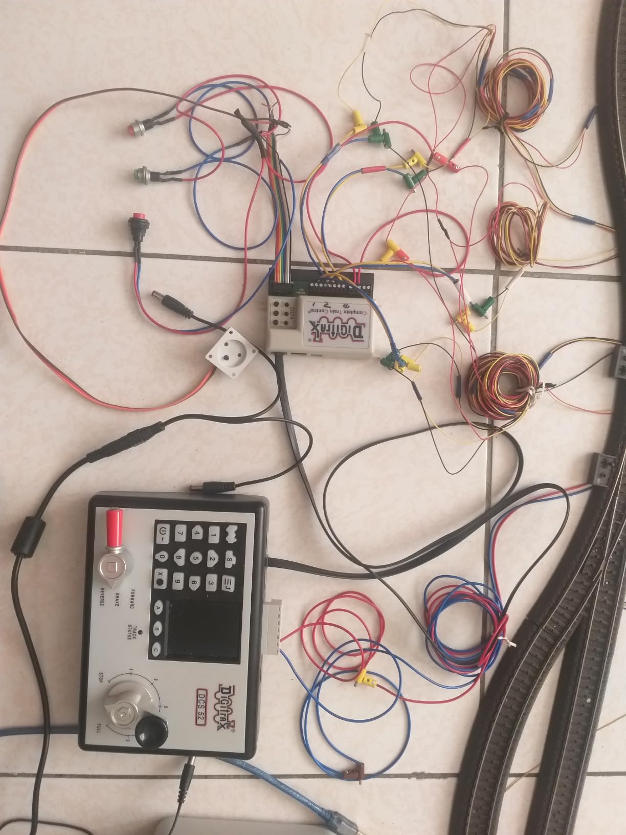 Digitrax Inc. Zephyr Express Starter Set DGTZEPE Power Supplies customer photo 2
