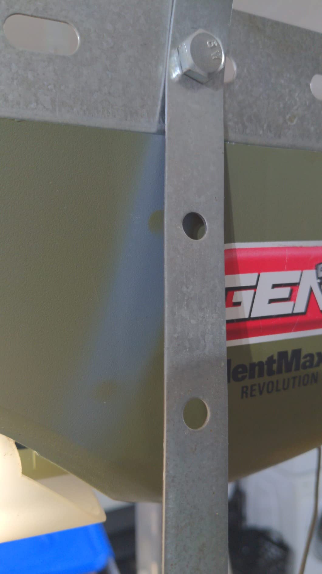 Genie SilentMax 1000 Garage Door Opener - Ultra-Quiet Belt Drive - Includes two 3-Button Pre-Programmed Remotes, Wall Console, Wireless Keypad, Safe T-Beams - Model 3042-TKH, 140V DC Motor customer photo 2