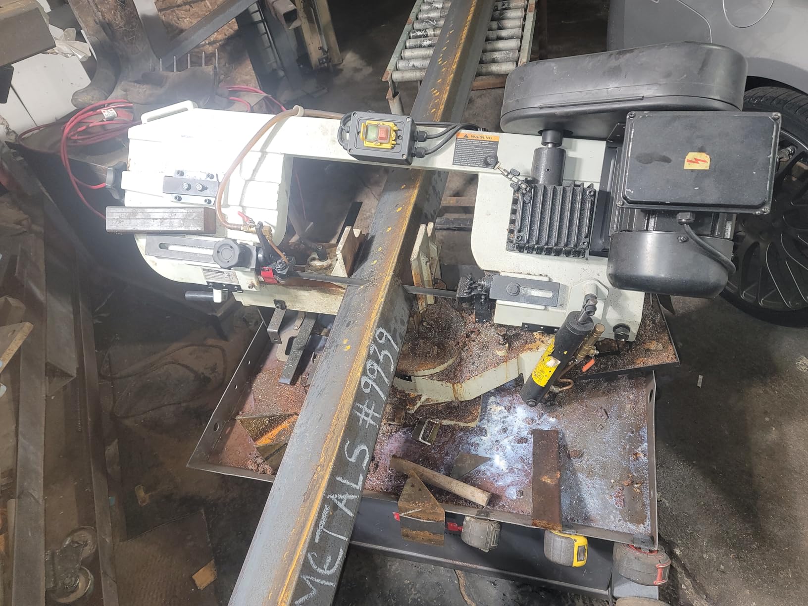 KAKA INDUSTRIAL BS-712R Metal Band Saw, 7 x 8.25 in Swivel Bow | 115V/230V 1PH, 4 speeds, hydraulic feed and coolant customer photo 2
