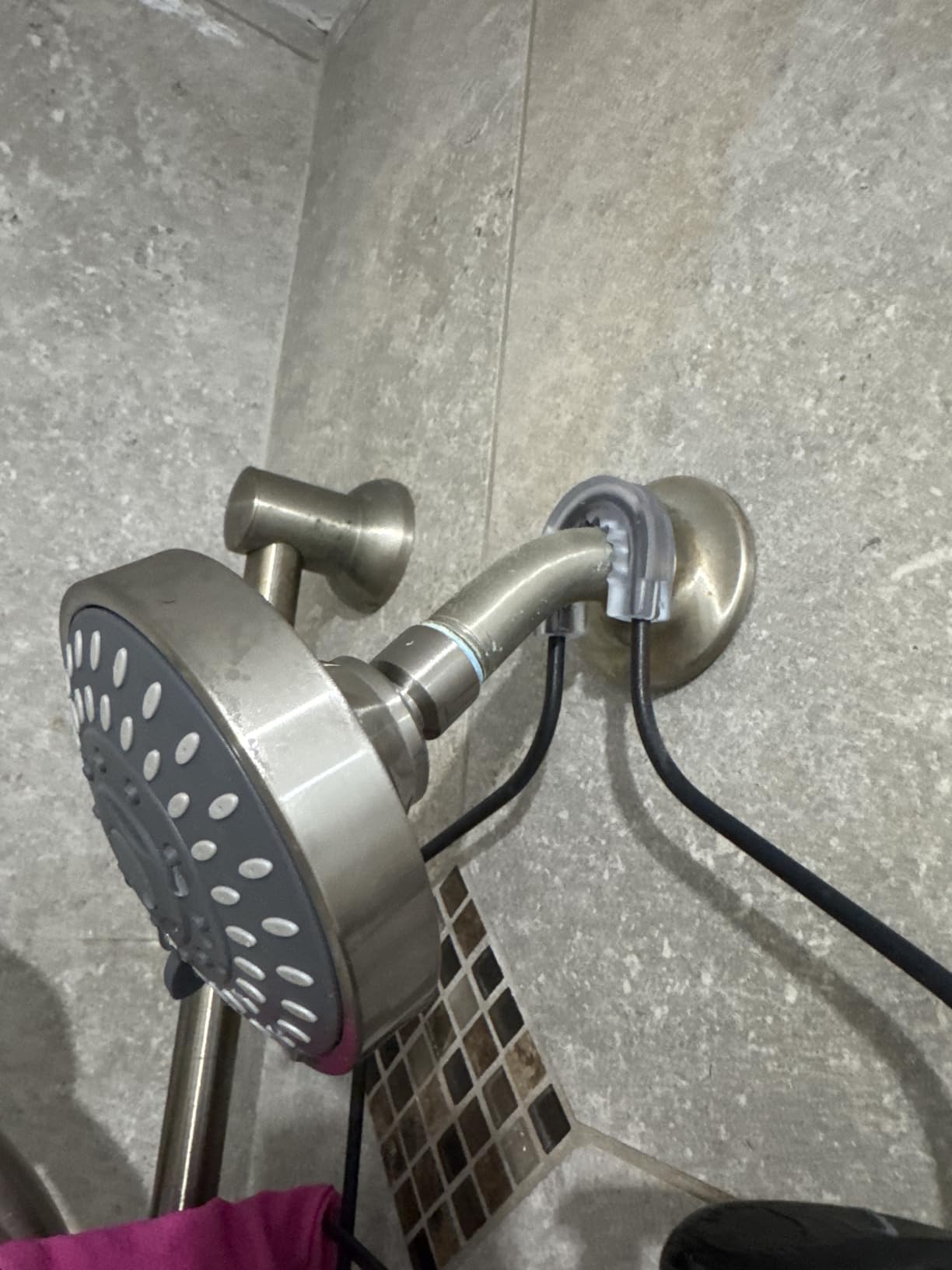 AISOSO High Pressure Rain Shower Head 5 Modes Showerhead 4.1 Inch Chrome customer photo 2