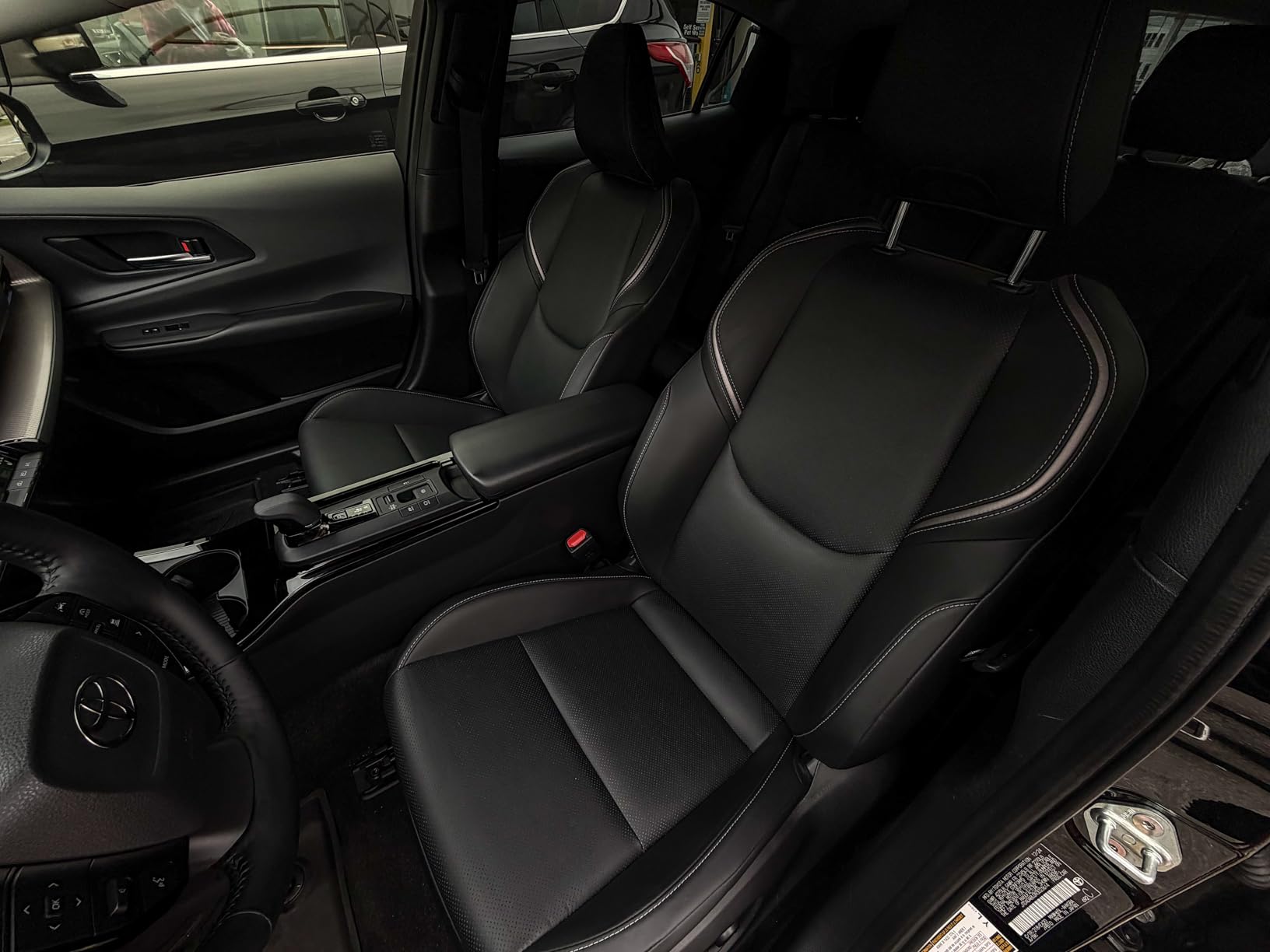 Armor All Car Leather Cleaner Spray with Beeswax, 16 Fl Oz customer photo 2