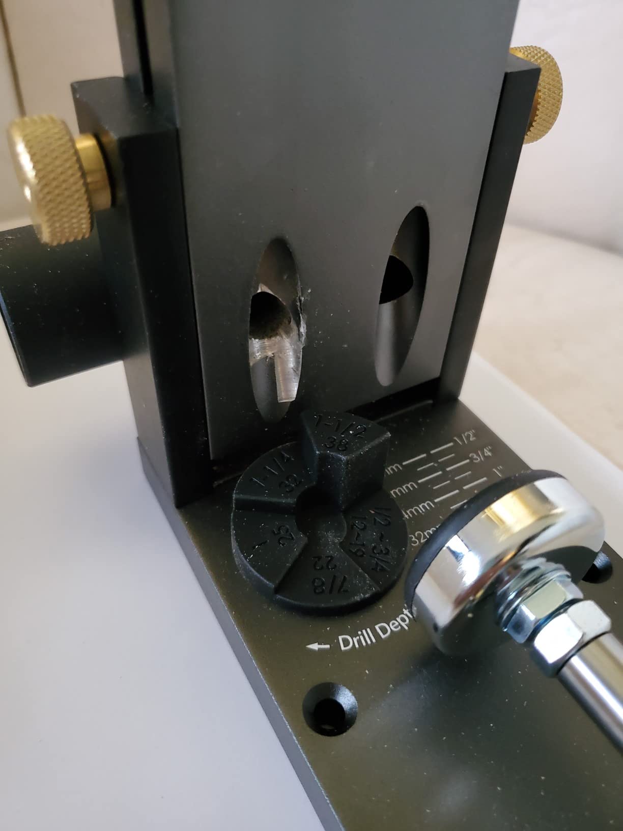 Massca Pocket Hole Jig Kit M1 - Adjustable & Easy to Use Pocket Screw Jig - Heavy Duty Drill Jig for Angled Holes with Drill Bit, Pocket Self Tapping Screws & Driver Bit customer photo 1