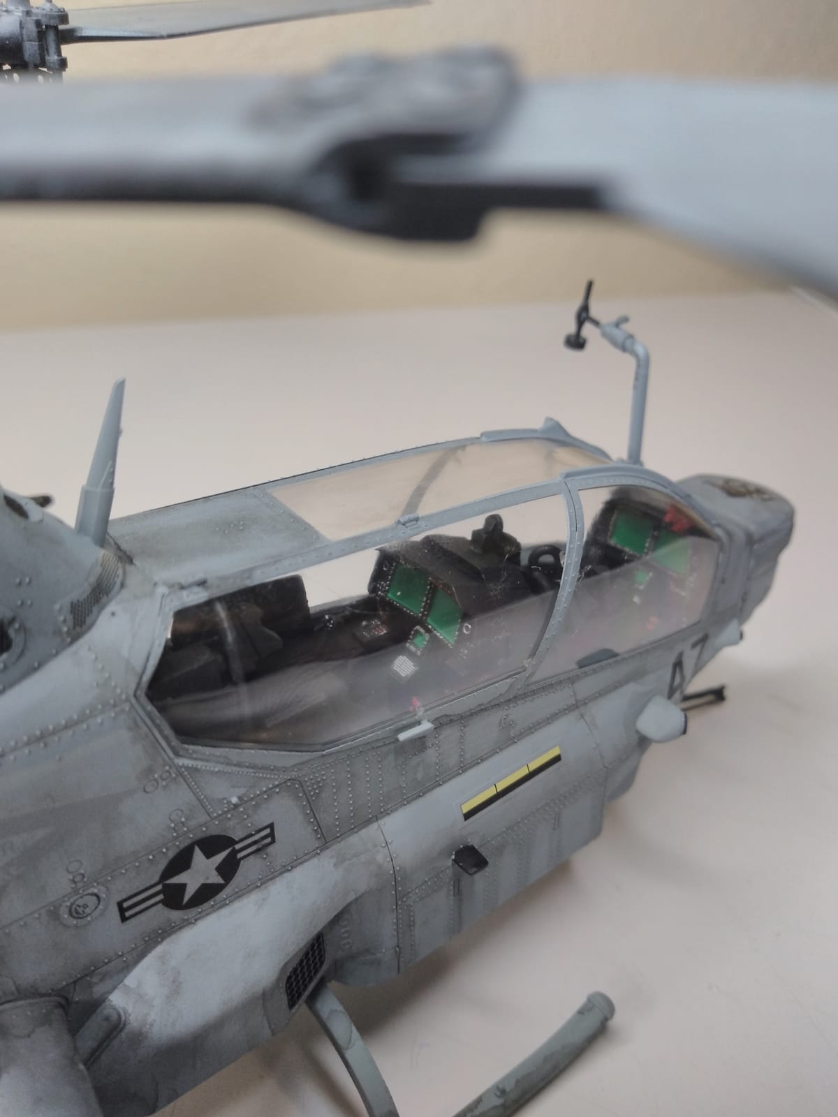 ACA12127 1:35 Academy USMC AH-1Z Cobra 'Shark Mouth' Model Building KIT customer photo 2
