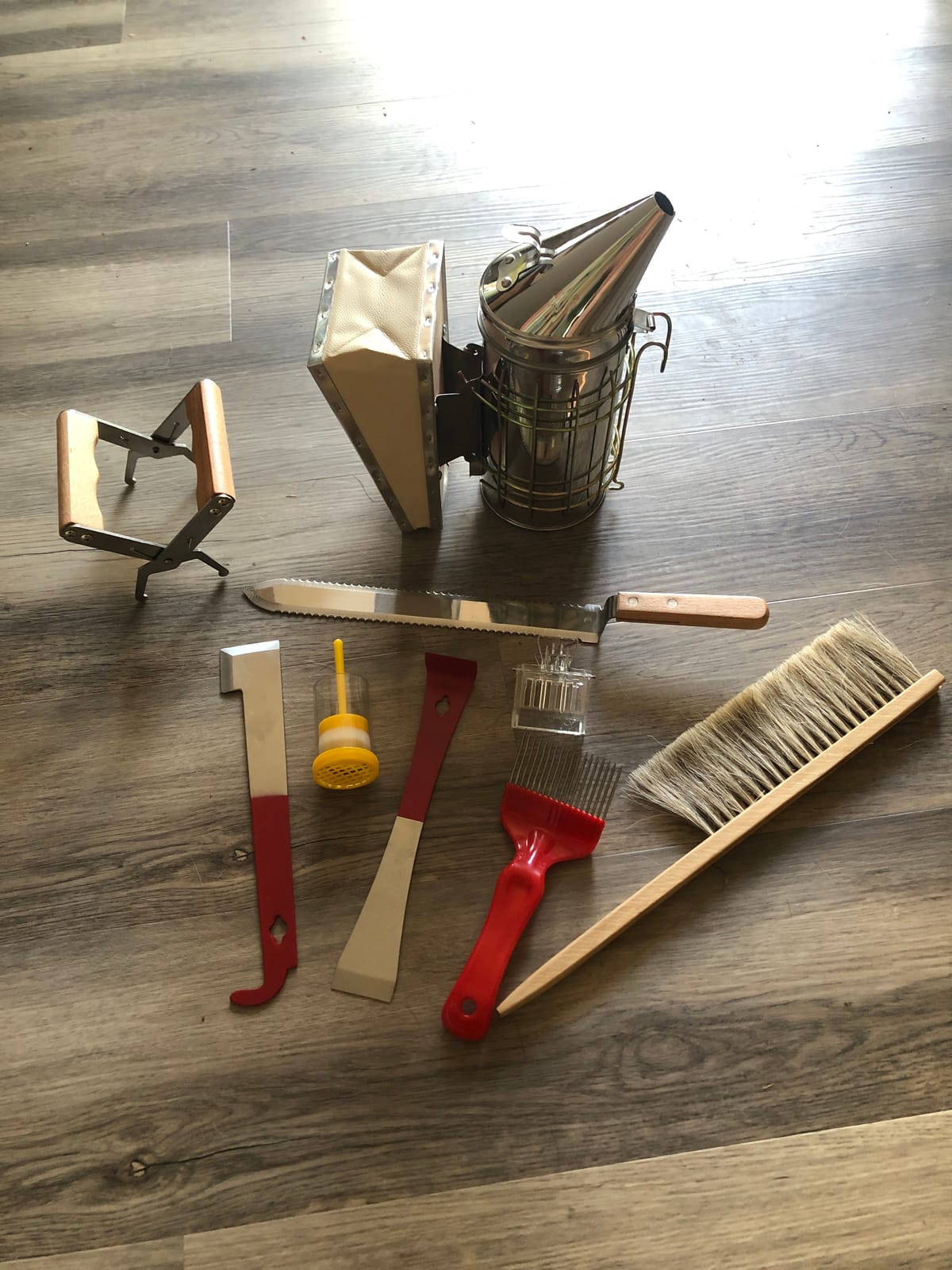 BeeCastle 9 Pcs Beekeeping Tools Kit with Organizer Tote for Beekeepers, Necessary Beekeeping Supplies Bee Keeping Starter Kit Includes Bee Smoker Kit and Beehive Tools customer photo 1