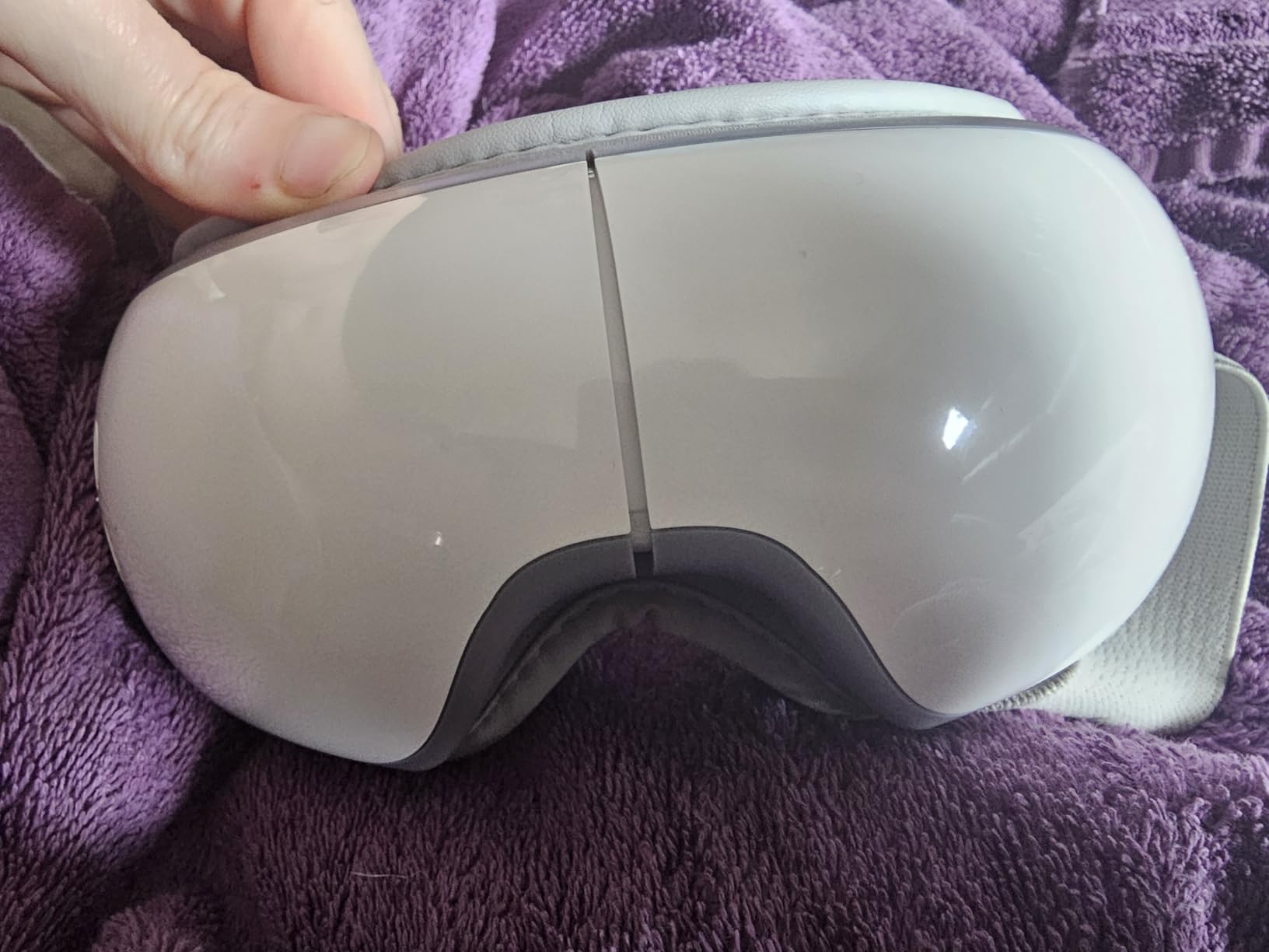 RENPHO Eyeris 1 Eye Massager with Heat, Heated Massage Eye Mask customer photo 1