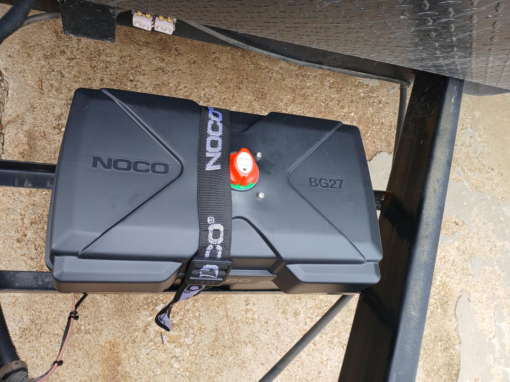 Weize Deep Cycle AGM 12 Volt 100Ah Battery, Maintenance-Free, 3% Self-Discharge Rate, 1150A Max Discharge Current customer photo 1