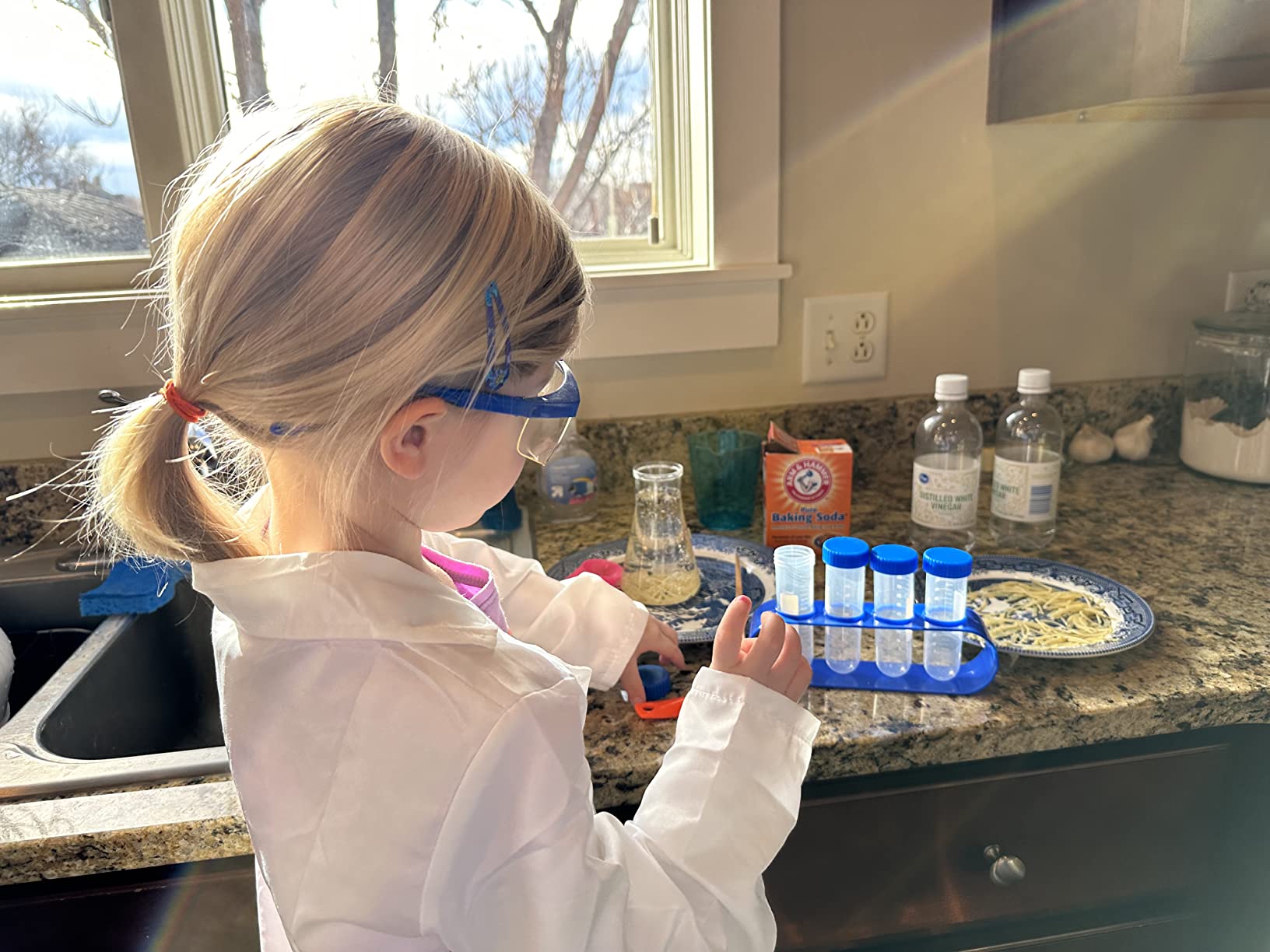 UNGLINGA Kids Science Experiment Kit with Lab Coat Scientist Costume Dress Up and Role Play Toys Gift for Boys Girls Kids Christmas Birthday Party customer photo 2