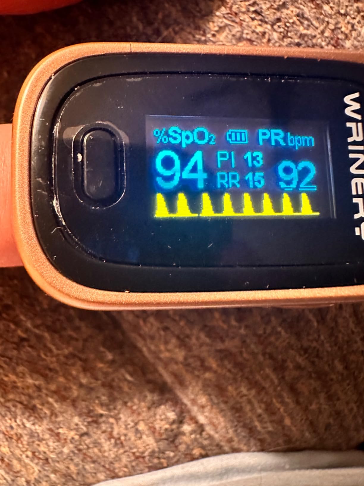Oxygen Saturation Monitor, Wrinery Premium Pulse Oximeter Fingertip, OLED Portable Oximetry with Batteries, Lanyard (Rose gold-Royal black) customer photo 2