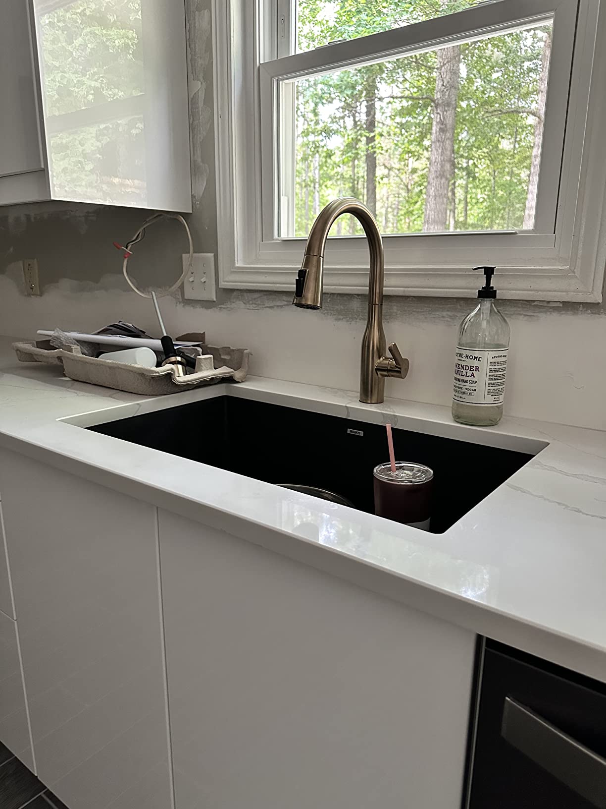 Ruvati 30x18-in Midnight Black Granite Undermount Kitchen Sink - RVG2030BK customer photo 2