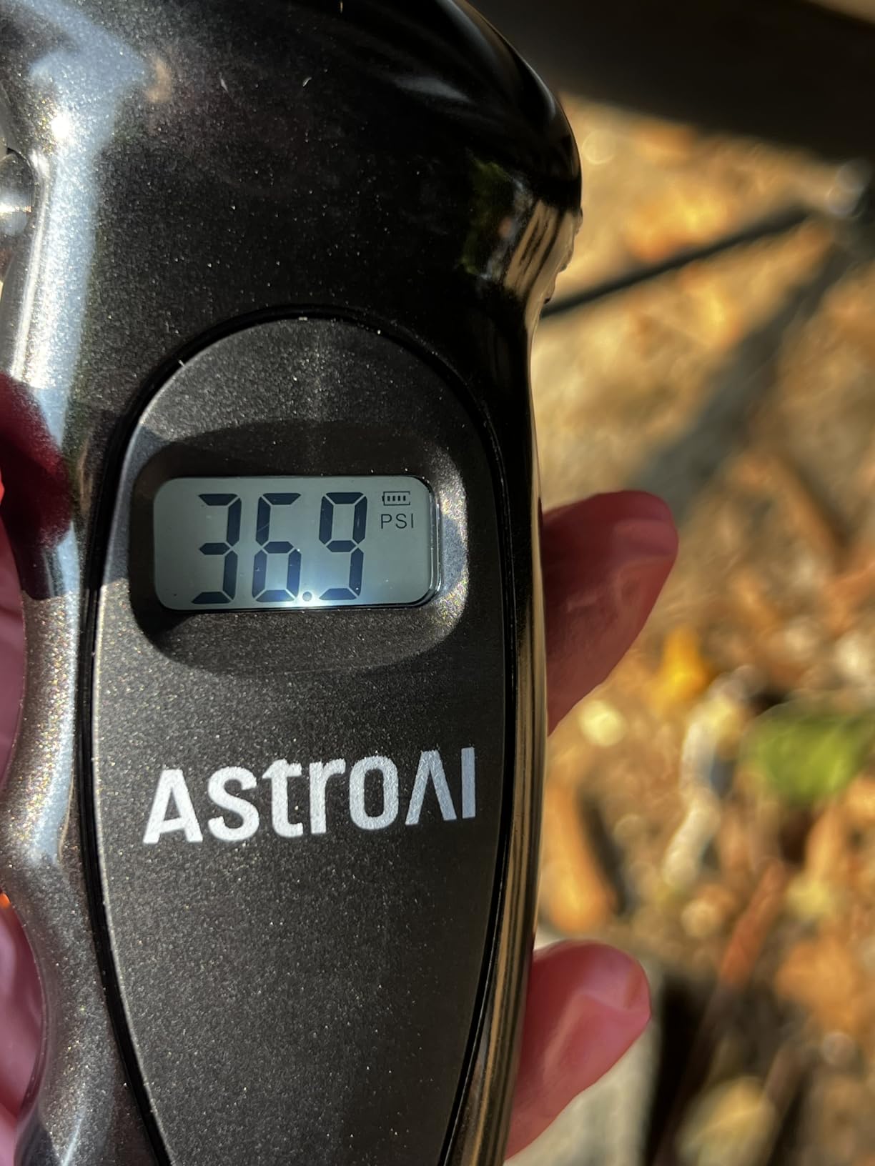 AstroAI Digital Tire Pressure Gauge 200PSI for Car, Truck, SUV, Motorcycle customer photo 1