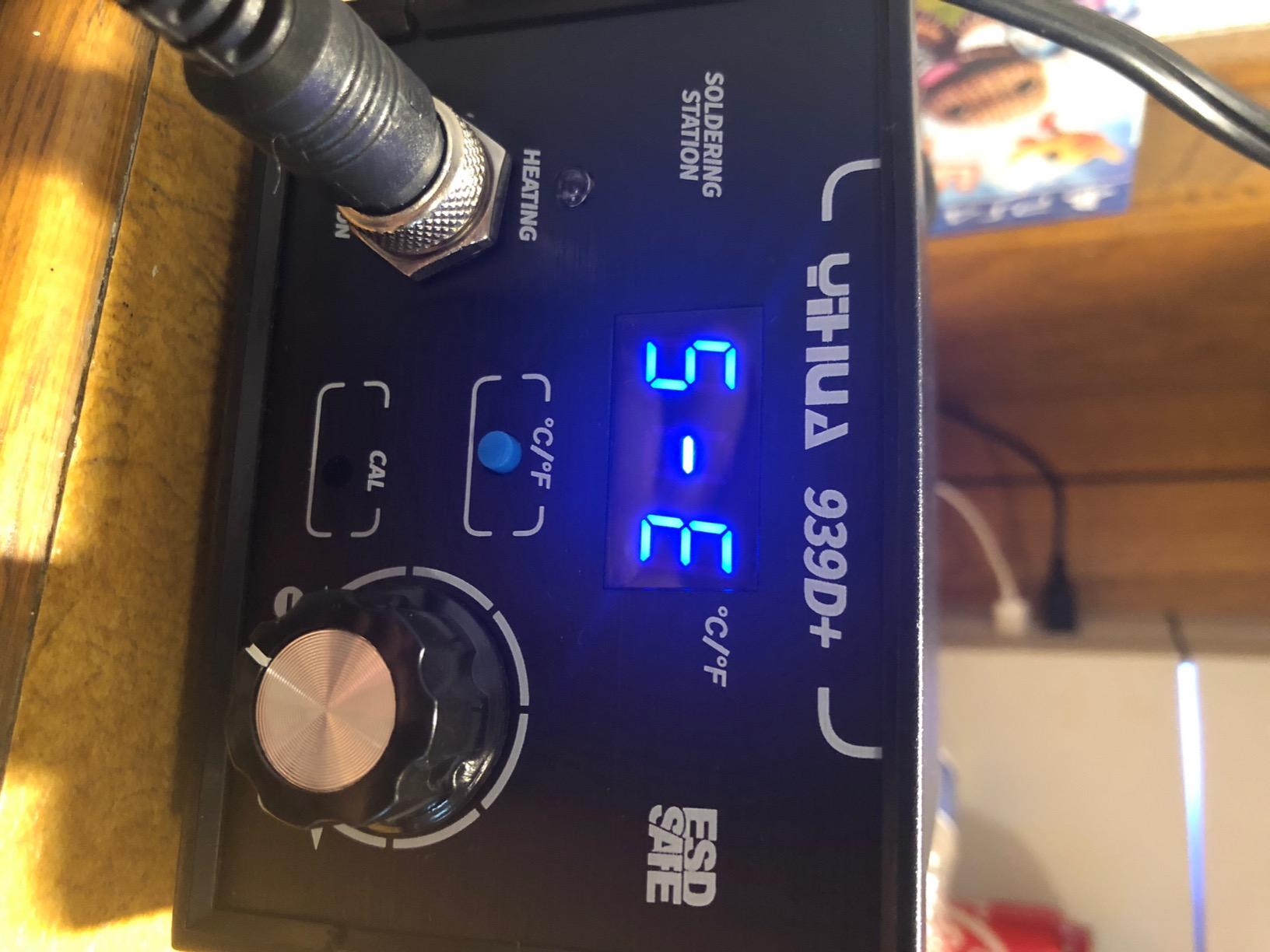 YIHUA 939D+ Digital Soldering Station, 75 Watt Equivalent with Temperature Control, °C/°F Display. ESD safe for Electronics. Aluminum Panel (Resists Burn). Solder Tips, Lead-free Solder & Extras customer photo 1