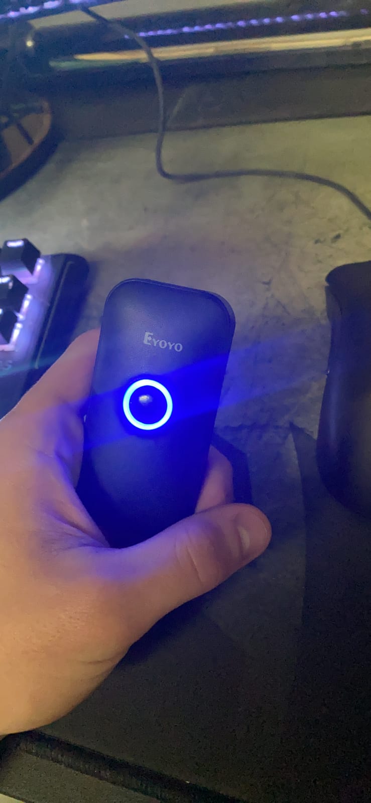 Eyoyo Mini 1D Bluetooth Barcode Scanner, 3-in-1 Bluetooth & USB Wired & 2.4G Wireless, Portable Bar Code Reader for Windows, Android, iOS, Tablets or Computers customer photo 1