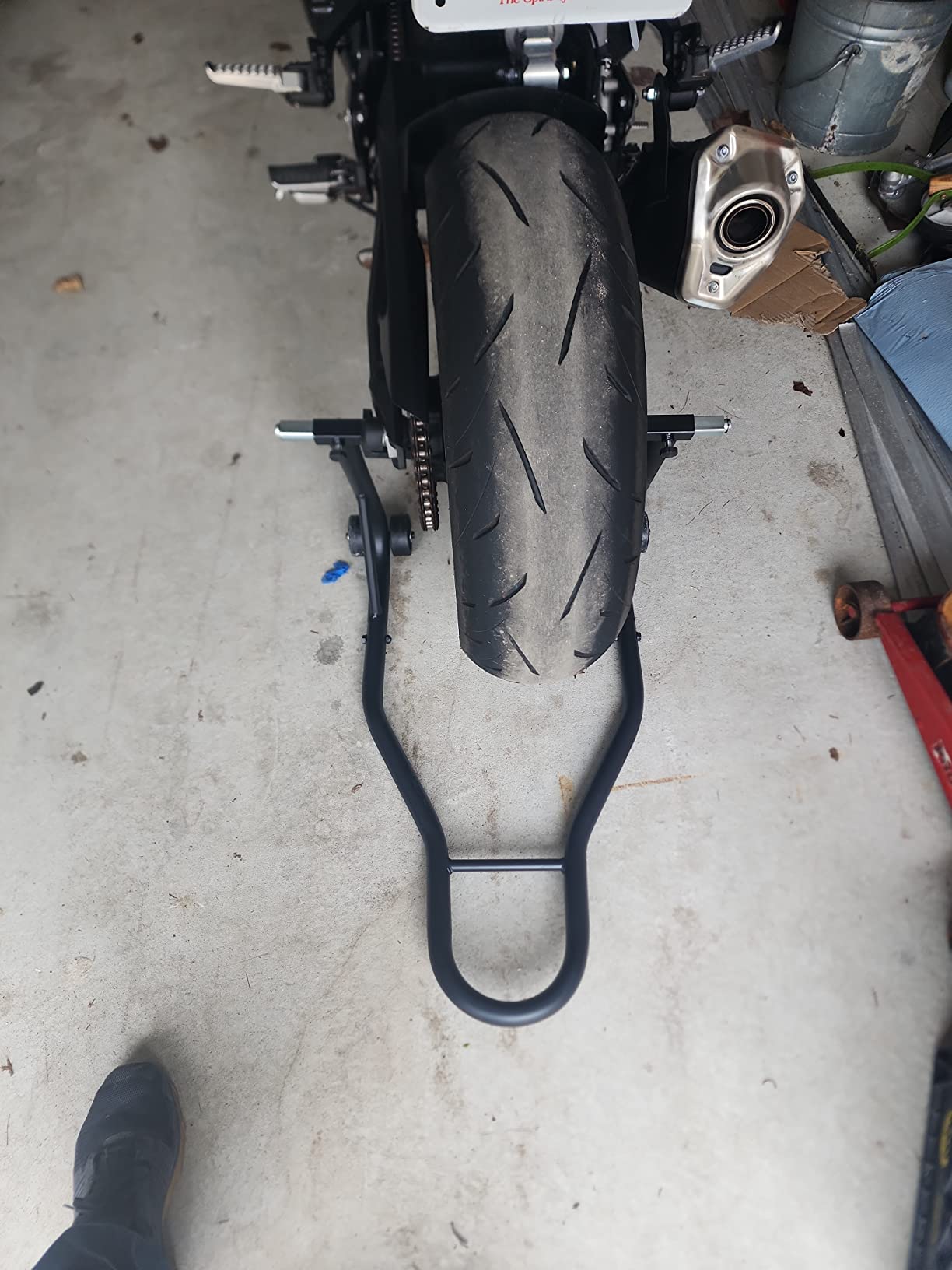 SPECSTAR Universal Motorcycle Stands 882 Lbs Capacity,Black customer photo 2