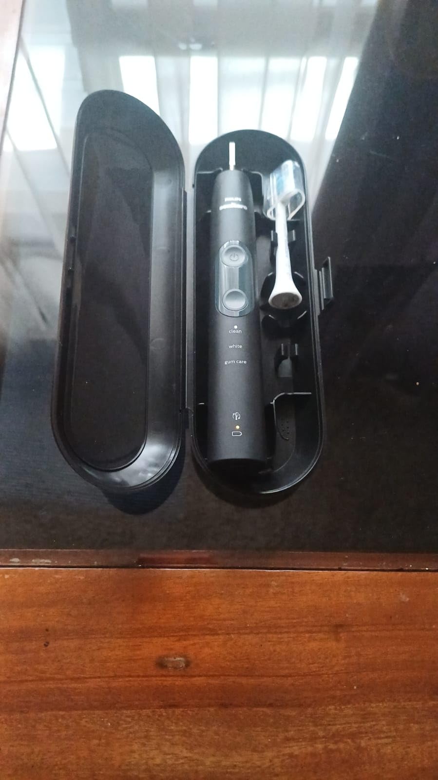 Philips Sonicare 5300 Rechargeable Electric Toothbrush, 3 Brush Head, Black | 700% More Plaque Removal, Visual Pressure Sensor, 3 Brush Settings, 14-Day Battery, Travel Case, HX6423/34 customer photo 2