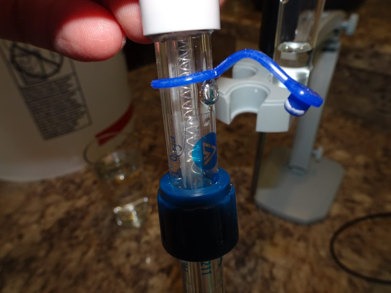 Apera Instruments PH910 Benchtop Lab pH Meter Kit with LabSen 211 Refillable Glass pH Electrode customer photo 2