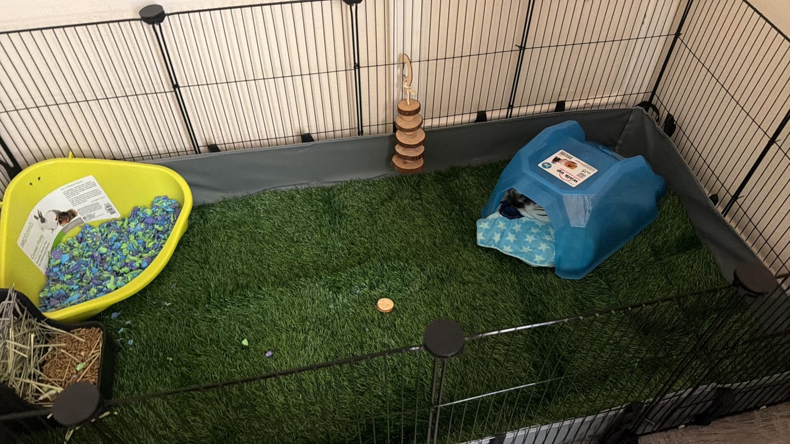 Fake Grass Pad for Dogs Potty Training Artificial Turf, 39.3x31.5in customer photo 1