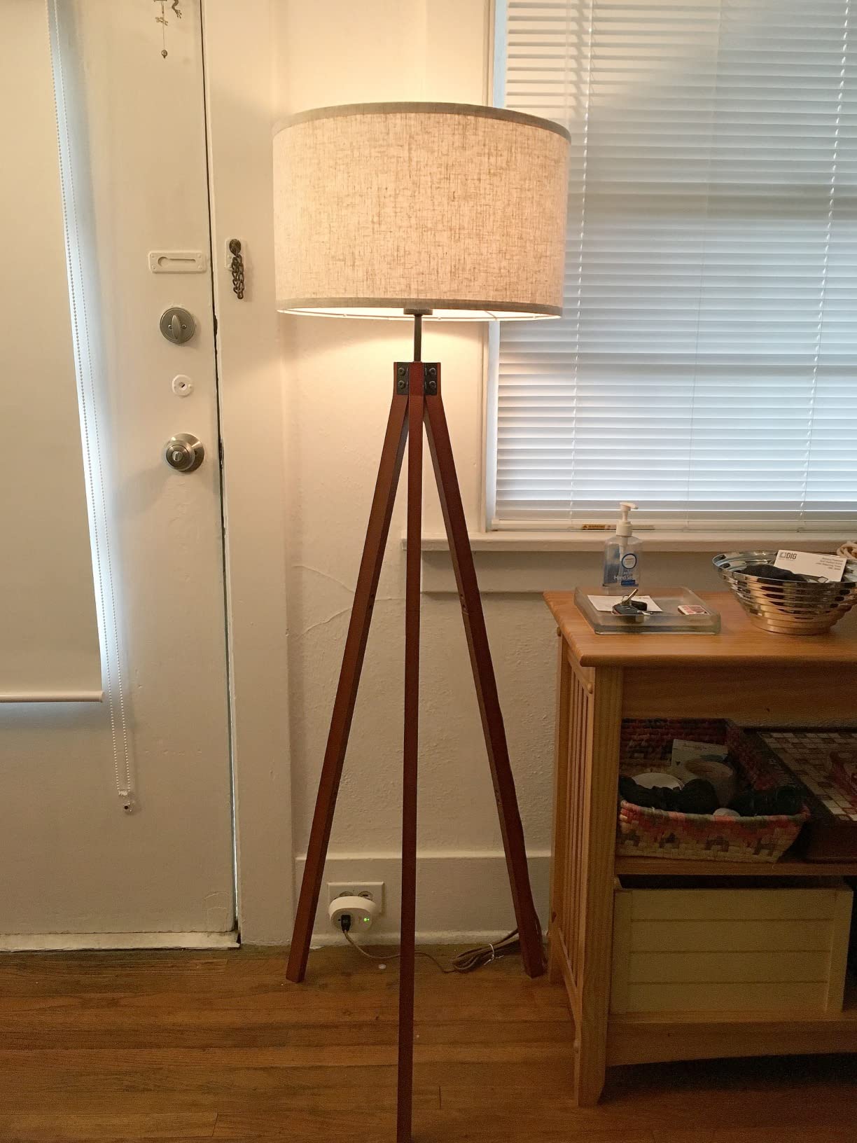 Brightech Eden Tripod LED Floor Lamp, Mid Century Dimmable Modern Light for Contemporary Living Rooms, Tall Free Standing Lamp with Solid Wood Legs for Bedroom, Office customer photo 2