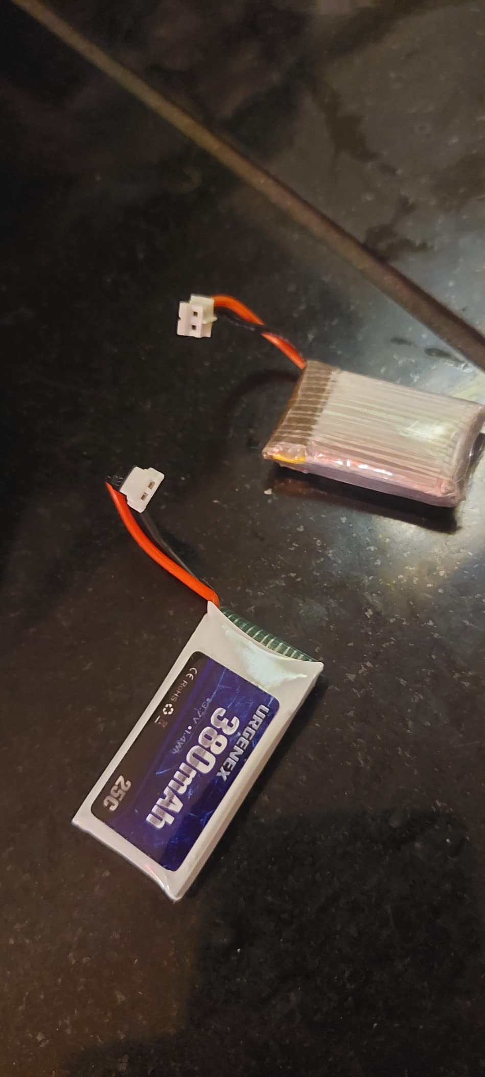 5PCS 3.7V 380mAh Drone Battery 25C 1S Lipo Battery with 5in1 Charger for SYMA Q11 AT-96 TR-C385 TR-P51 TR-F22 H99W H31 H6C H98 Holy Stone HS170G HS170 HS170C HS230 Drone Quadcopter Aircraft customer photo 2