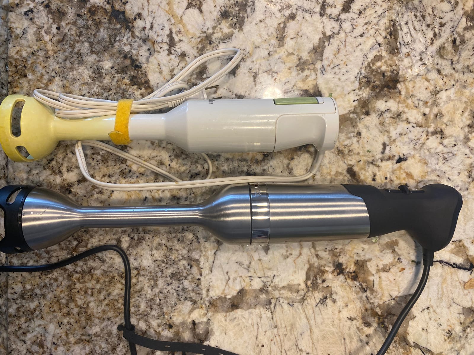 Vitamix 5-Speed Immersion Blender, 625-Watt Motor, Stainless Steel/Black | Professional-Grade Hand Blender, 5-Speed Control, One-handed Operation, Stainless Blades, 5-Foot Cord, Blend in Any Container customer photo 1