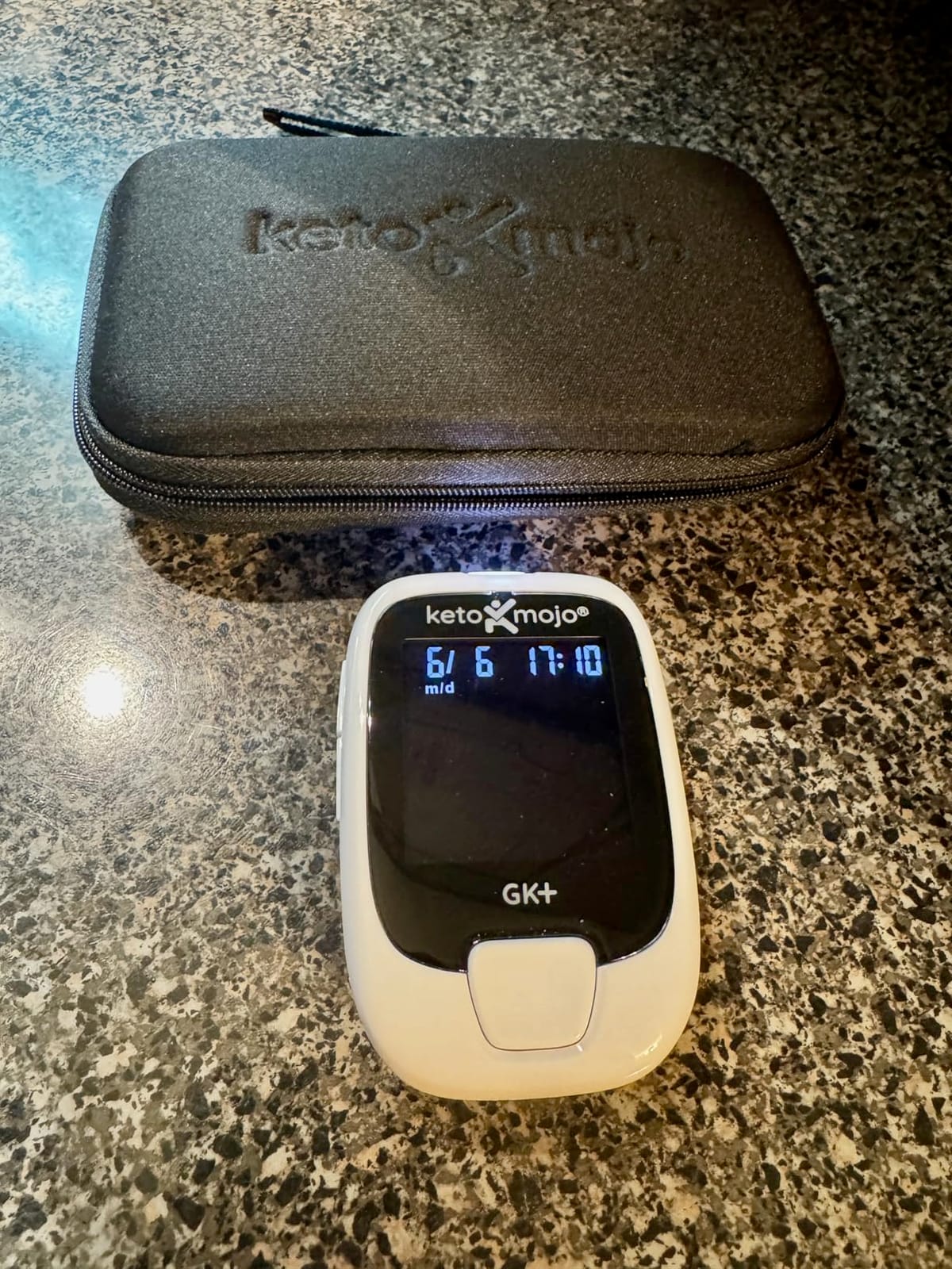 KETO-MOJO GK+ Glucose & Ketone Meter, Keto Diabetes Fasting | Bluetooth sync, Free MyMojoHealth app, 10 glucose + 10 ketone strips, Lancing device, Lancets, Control solutions, Travel case customer photo 2