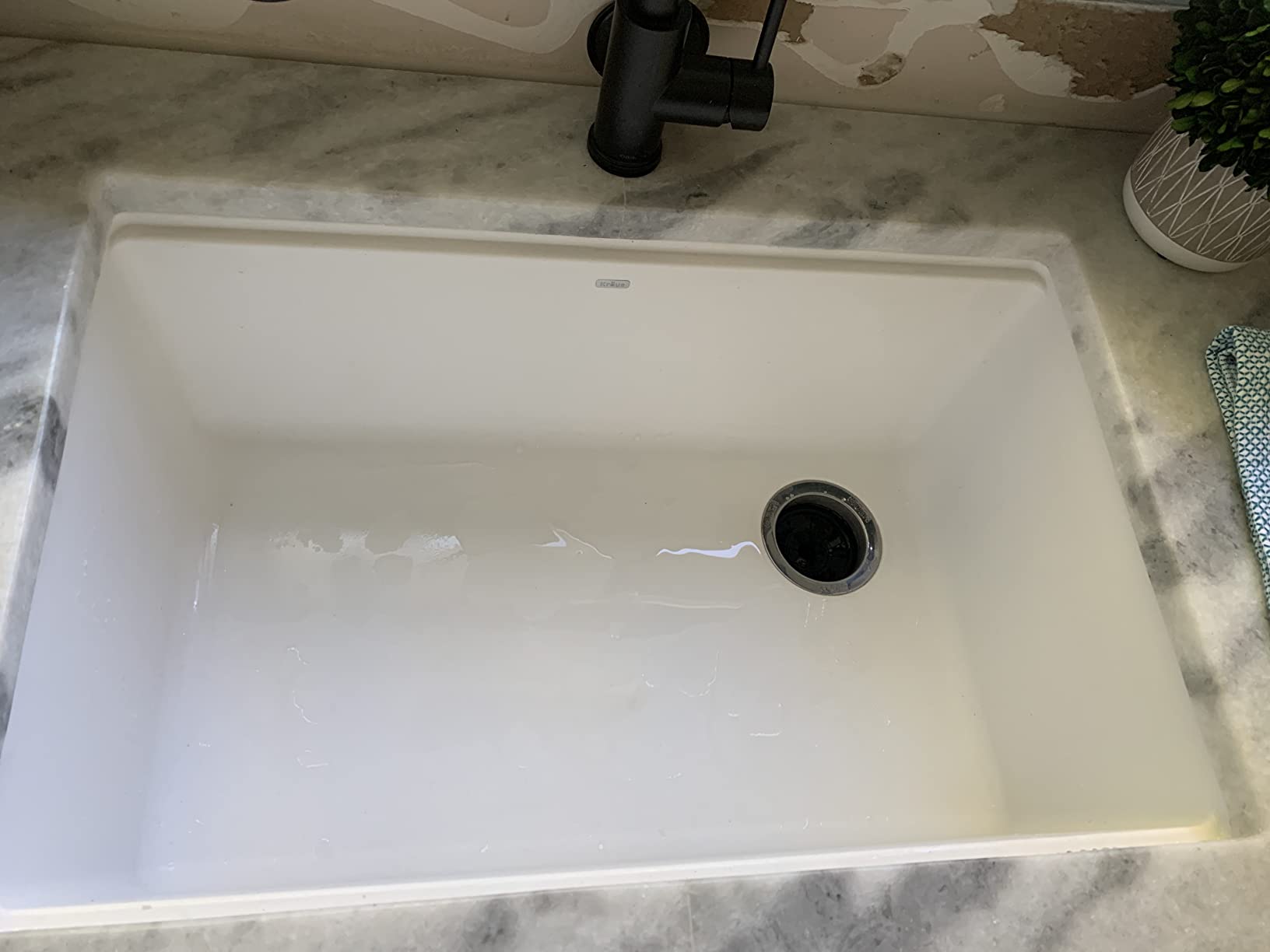 KRAUS Metallic Black 32 in Undermount Granite Kitchen Sink KGUW2-33MBL customer photo 2