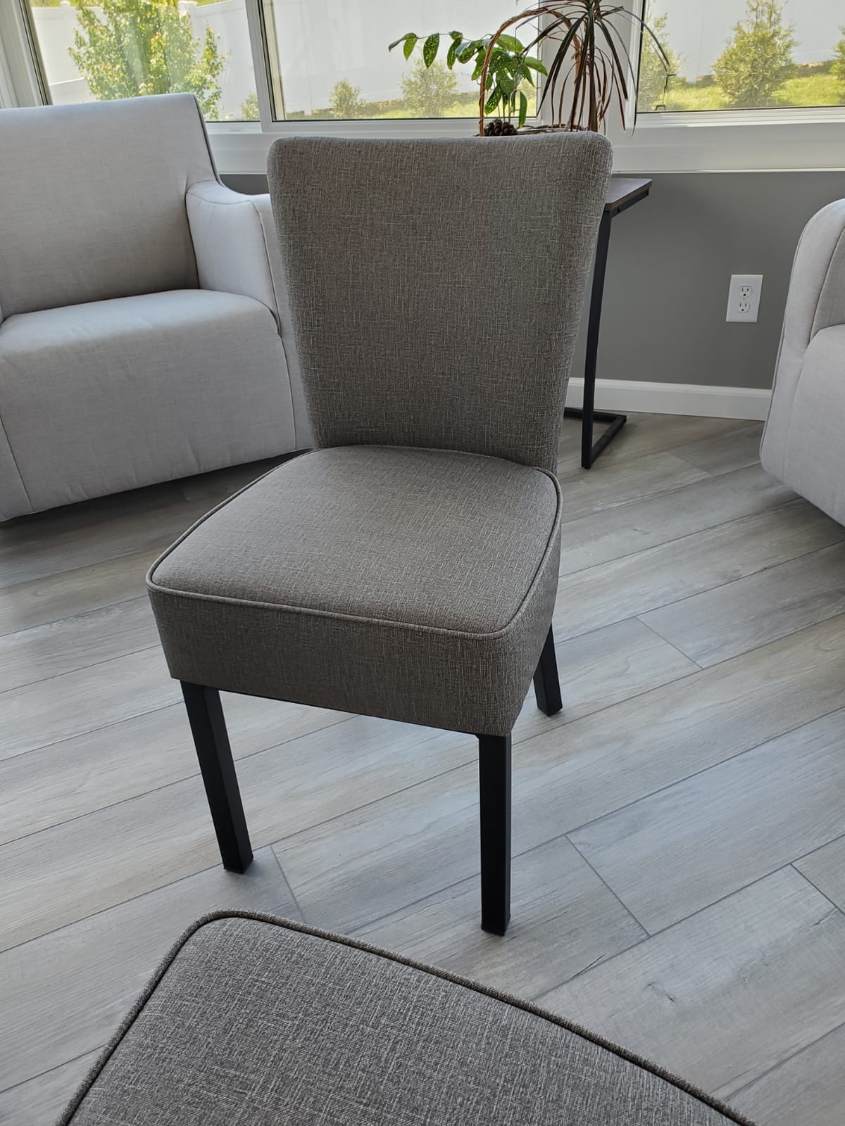 LUCKYERMORE 2 Set Kitchen Dining Room Chairs with Soft Cushion Modern Sturdy PU Leather Side Chairs with Metal Frame for Living Room Bedroom, Heavy Duty Dining Chairs, Vinyl Gray customer photo 2