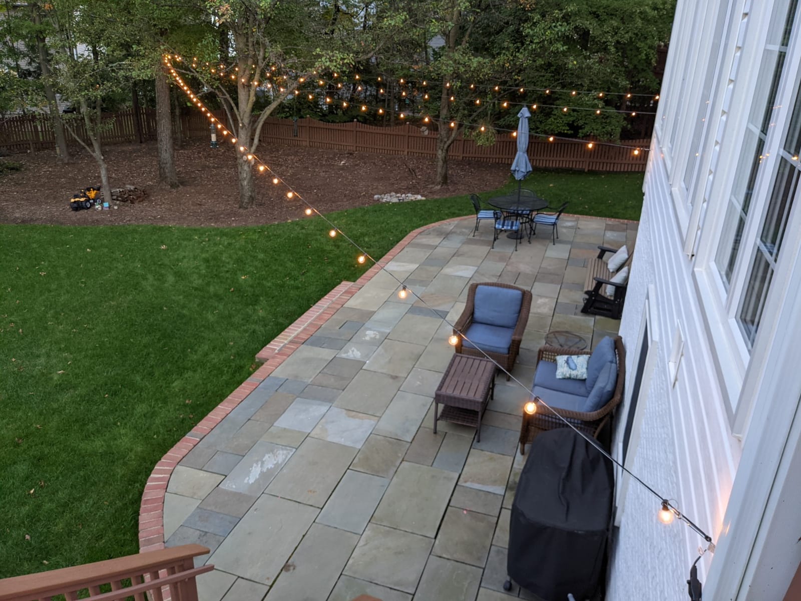 100ft 2-Pack Outdoor String Lights, G40 LED Globe Waterproof Patio Lights customer photo 2