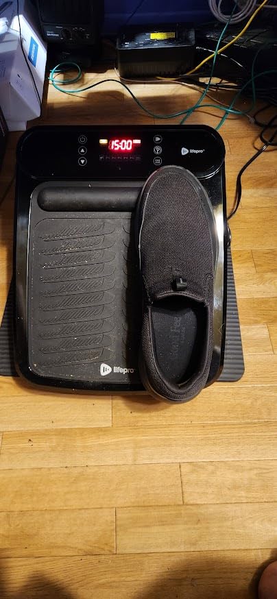 Lifepro VibraFlow Foot Massager for Neuropathy customer photo 1