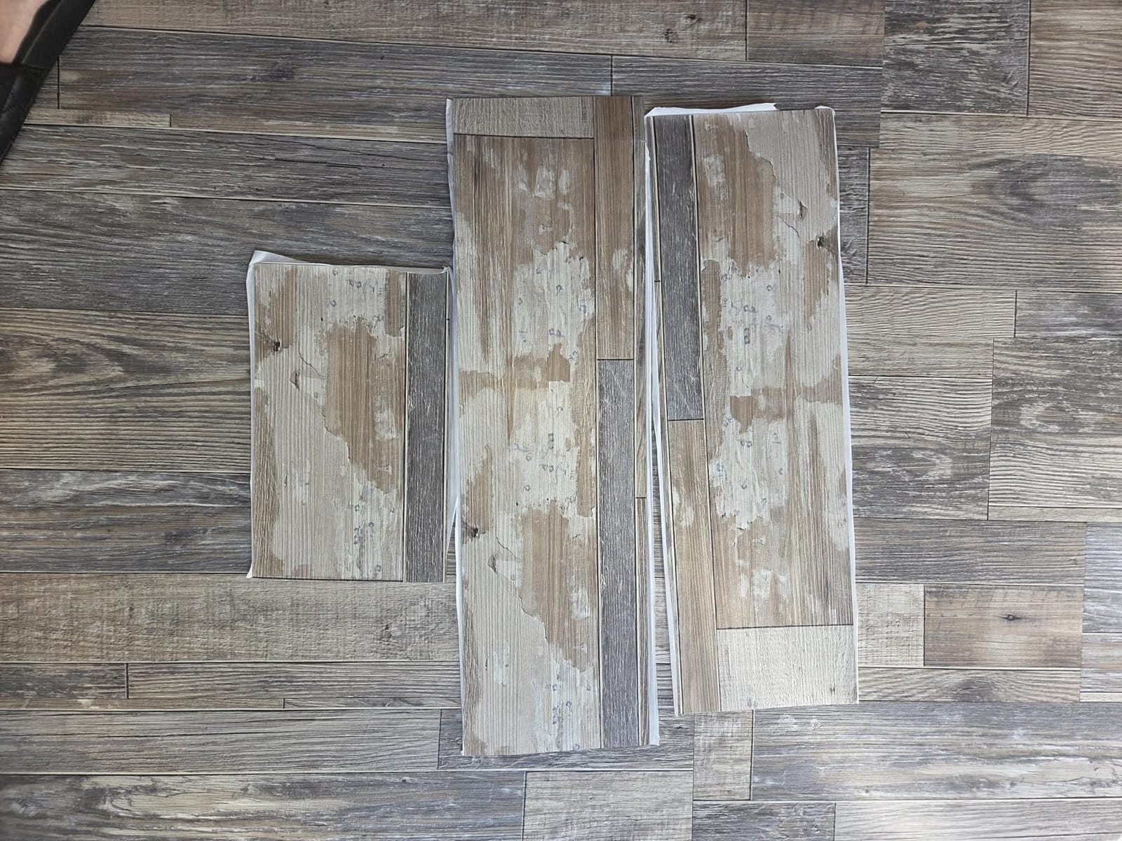 Art3d 36-Pack Peel and Stick Vinyl Floor Tiles (54 Sq.Ft), Deep Gray customer photo 2