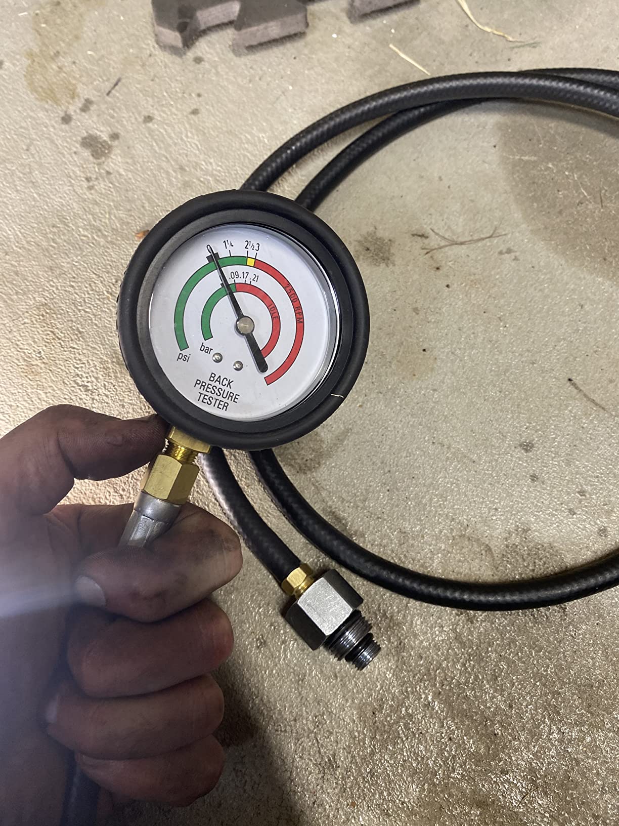 OEMTOOLS 37263 Exhaust Back Pressure Tester/Gauge Kit with psi/Bar Readings | Exhaust Gauge Diagnoses Catalytic Converter Issues, M12 and M18 Oxygen Sensor Adapter, 6 Ft. Hose, 2-1/2