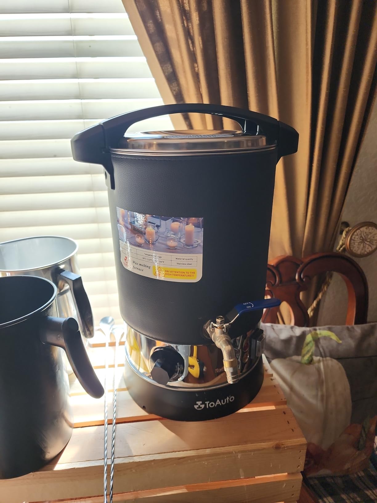 TOAUTO V3 Wax Melter for Candle Making 12Lbs Large Electric Wax Melting Pot with Quick Pour Spout, 80-212°F Temp Control for Bulk Production Candle Soap Business Fast Loading Easy Clean 110V /1100W customer photo 1